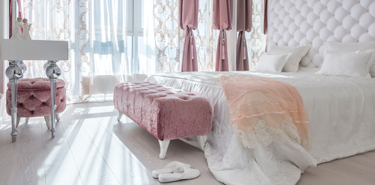 Sypialnia w stylu glamour &#8211; jak urządzić?