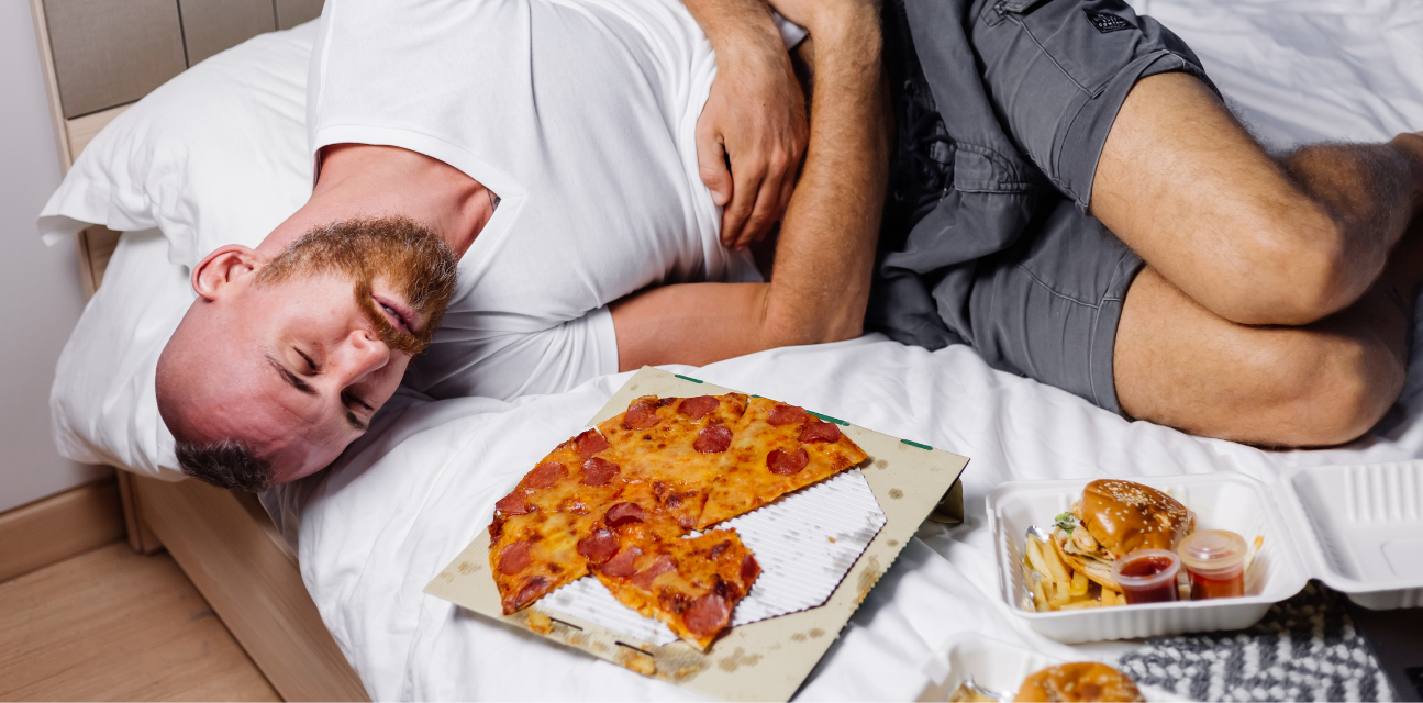 Jakiego jedzenia unikać przed snem?